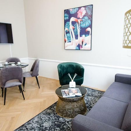 Studio Apartments Urania - Mai'S Apartments Vienna Luaran gambar